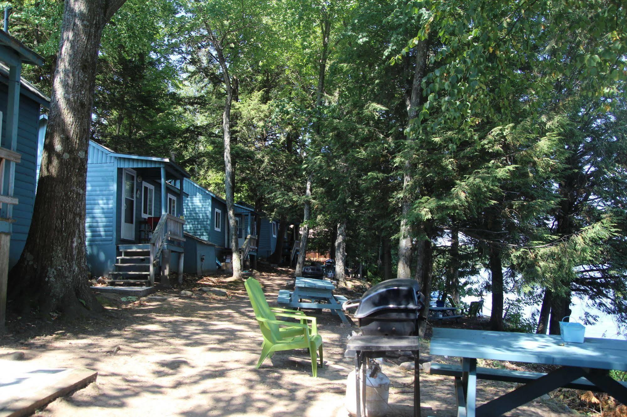 Black Lake Cabins Torrance Esterno foto